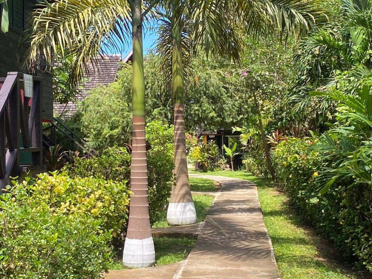 Secret Cabins At Firefly Beach Cottage Negril Exterior foto